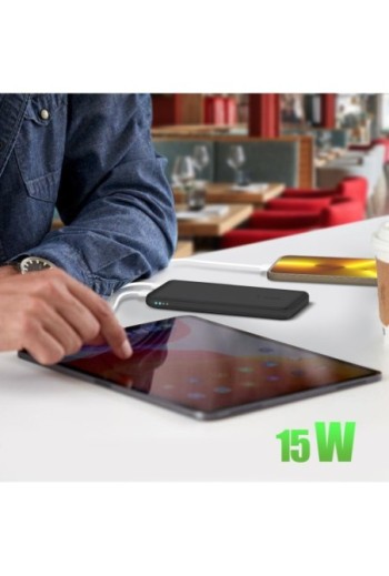 Batteria Esterna 10.000 mAh per Smartphone e Tablet 3 Porte: 2 USB 1 USB-C 15W Belkin BOOST CHARGE - Nero