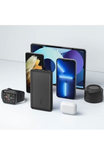 Batteria Esterna 10.000 mAh per Smartphone e Tablet 3 Porte: 2 USB 1 USB-C 15W Belkin BOOST CHARGE - Nero