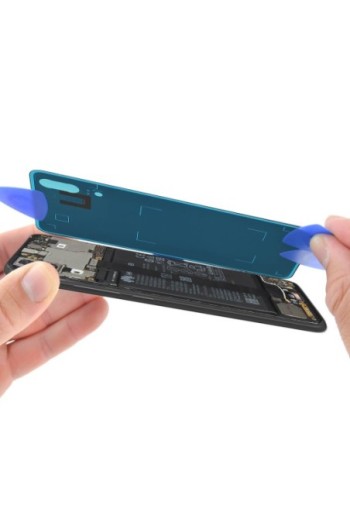 Copribatteria Originale per Huawei P20 con Lente Protezione Fotocamera - Nero