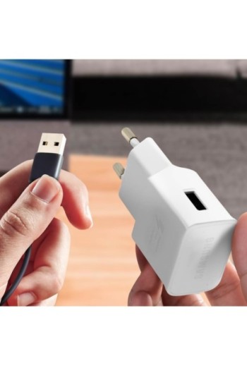 Caricabatterie originale Samsung Quick Charge Charger QC 3.0 Porta USB 15W EP-TA200EBE - bianco