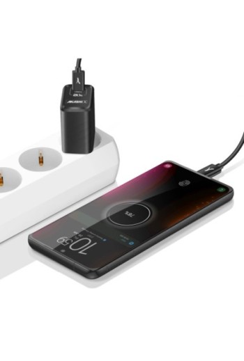 Caricabatterie USB/USB-C 20W + Cavo da USB a Lightning per iPhone e iPad Quick Charge 3.0 Akashi - Nero