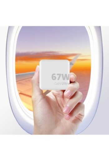 Caricabatterie da viaggio GaN-Ultra 67W Xtorm - 2x USB-C Power Delivery + cavo USB-C