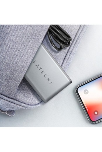 Caricabatterie GaN 100W 2 USB-C Power Delivery + USB con spina da muro Satechi grigio siderale