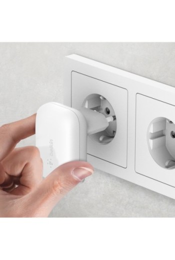 Caricatore da Parete a Doppia Porta 37W USB-C 3.0 PPS (25W) + USB (12W) Ricarica Rapida Belkin - Bianco