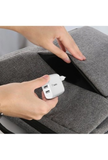 Caricabatterie Doppio USB 24W con Cavo da USB a Lightning Belkin Boost Charge - Bianco