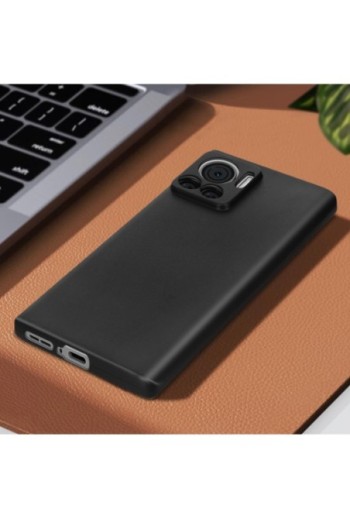 Cover per Motorola Edge 30 Ultra in gel di silicone con finitura opaca anti-macchie – nera